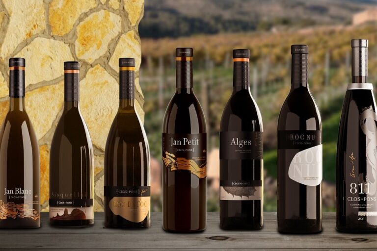 Costers del Segre Costers del Segre wine producing region of northern Spain